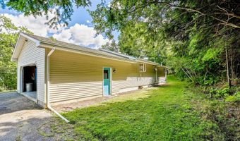 370 Lake St, Barton, VT 05822