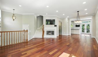3911 COURTLAND Cir, Alexandria, VA 22305