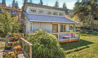 1159 Park St, Ashland, OR 97520