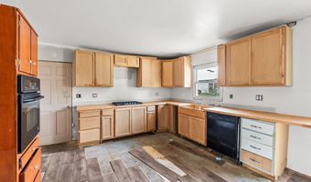 1858 W Auburn Dr, Auburn, IN 46706