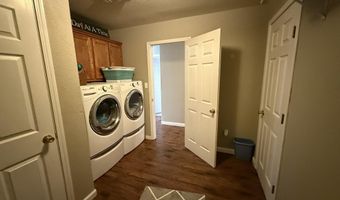 2103 W Currier Ave, Artesia, NM 88210