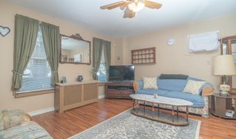 55 Lower Main St, Aberdeen, NJ 07747