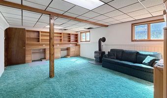 66 Sunset Ave, Buffalo, WY 82834