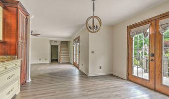 19328 Stirrup Dr, Abingdon, VA 24211