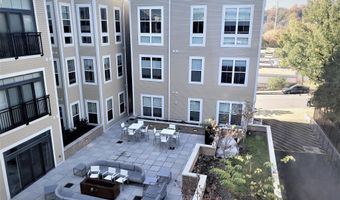 989 S BUCHANAN St 411, Arlington, VA 22204