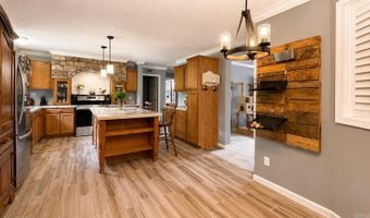 12412 Hood Rd, Bauxite, AR 72011