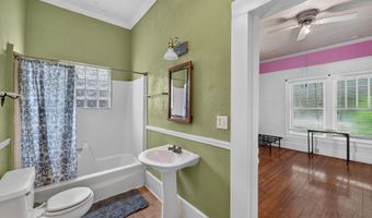 304 Blackmon St N, Camden, SC 29020