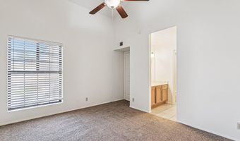 1976 N LEMON TREE Ln 19, Chandler, AZ 85224