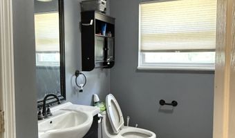 436 W McGregor Rd, Indianapolis, IN 46217