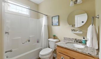 12 Sunrise Ln, Arundel, ME 04046