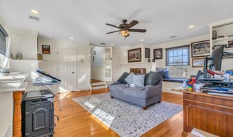 221 Magnolia Dr, Bayville, NJ 08721
