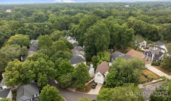 1904 Dearmon Dr, Charlotte, NC 28205
