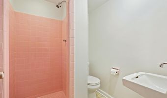 6220 ROBINWOOD Rd, Bethesda, MD 20817