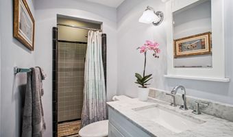 3818 N RIDGEVIEW Rd, Arlington, VA 22207