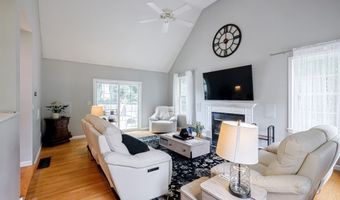 9 Taconic Dr, Amherst, NH 03031