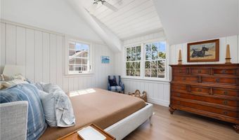 9 Anthony St, Newport, RI 02840