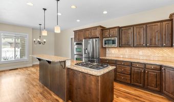216 COLUMBINE St, Alpine, WY 83128
