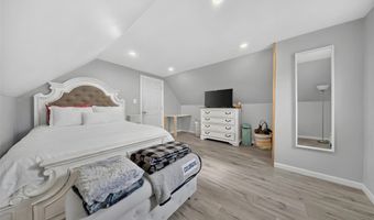 131 Dorset Ave, Albertson, NY 11507