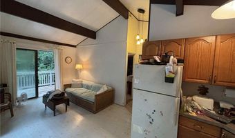 2 Kay St, Hopkinton, RI 02832