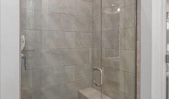 400 Halifax Cir, Benton, LA 71006