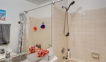 1715 Riverwood Dr, Algonquin, IL 60102