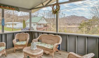 1369 Austin Lake Rd, Baxter, TN 38544