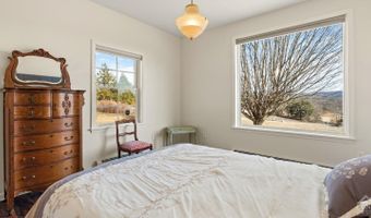 150 Sawchuck Rd, Ancram, NY 12502