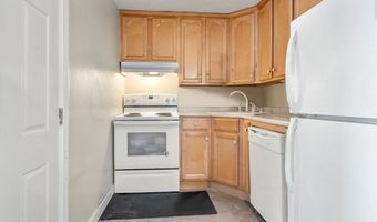 10 Holman St C, Attleboro, MA 02703