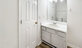 2945 Georgian Manor Dr, Alpharetta, GA 30022
