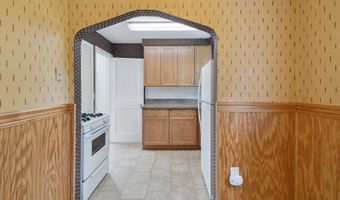 717 Oxford Ct, Adrian, MI 49221