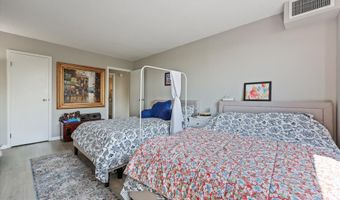 7420 WESTLAKE Ter 801, Bethesda, MD 20817