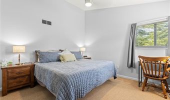 755 Williamsburg Cir, Warwick, RI 02886