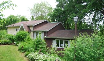 2422 E Hill Dr, Fitchburg, WI 53711