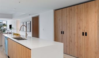 10281 W Bay Harbor Dr 402, Bay Harbor Islands, FL 33154