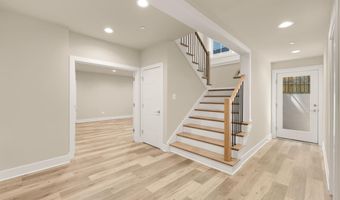 8613 MELWOOD Rd, Bethesda, MD 20817