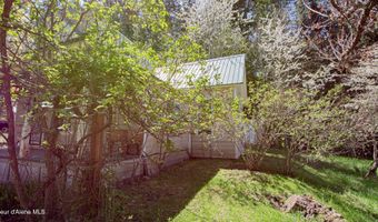 6962 Oak St, Bonners Ferry, ID 83805