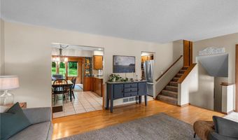 8315 141st St W, Apple Valley, MN 55124