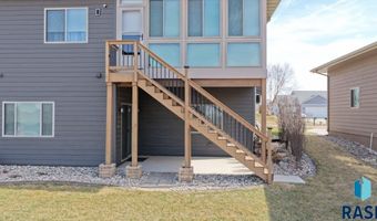 713 N Garnet Cir, Brandon, SD 57005