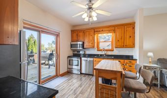 1014 Greene St, Adel, IA 50003