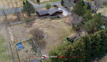 215 44th St N, Cody, WY 82414