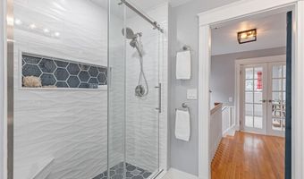 34 Burnett St, Johnston, RI 02919