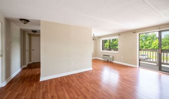 126 Triangle St APT B33, Danbury, CT 06810