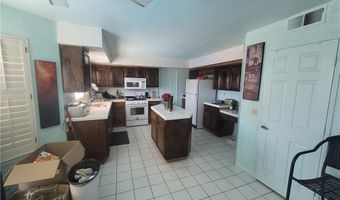 12310 Iroquois Rd, Apple Valley, CA 92308