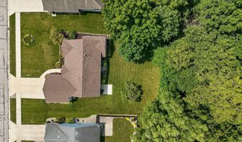 2014 Jonathan St, Kendallville, IN 46755