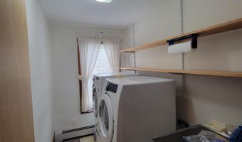 951 Gage St, Bennington, VT 05201