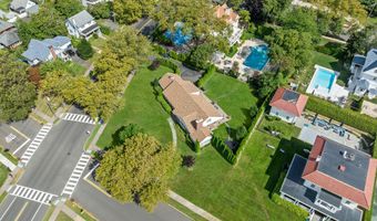 127 Cedar Ave, Allenhurst, NJ 07711