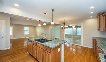 693 Woodrun Ct, Ballwin, MO 63021
