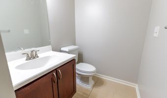 255 Fieldcrest St, Ann Arbor, MI 48103