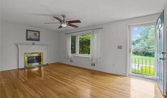 116 Clearview Dr, North Kingstown, RI 02852