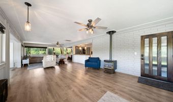 3317 Riverside Dr, Anderson, CA 96007